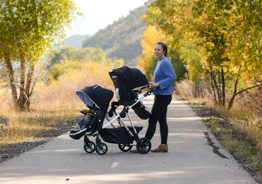 Mockingbird Car Seat Compatibility: Which Infant Car Seats Actually Click In